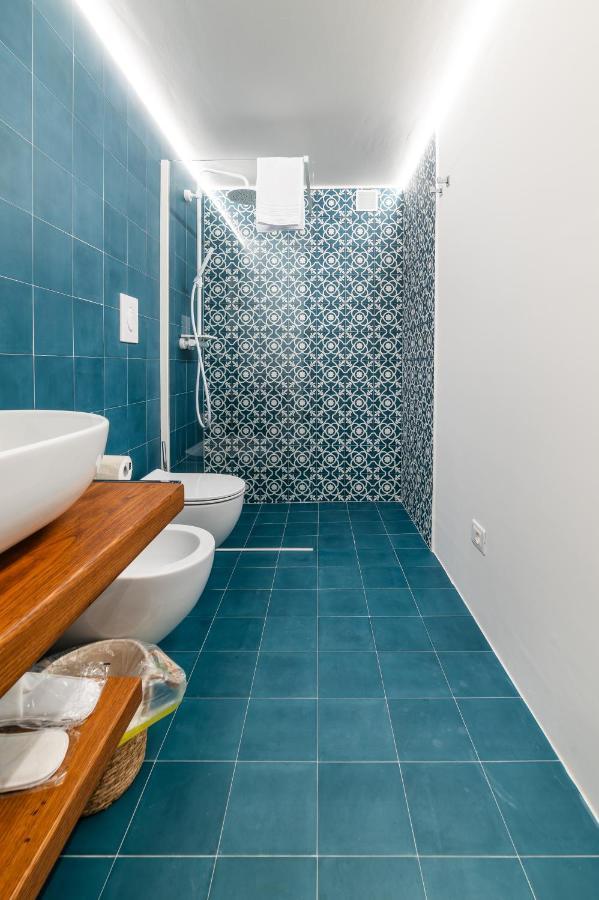 Old Court Luxury Suite&Spa By Monholiday Монополи Екстериор снимка
